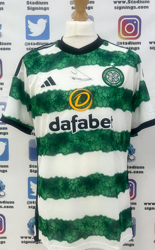Luis Palma signed Celtic Shirt