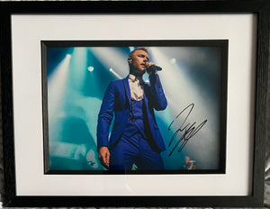 Ronan Keating signed and framed 12x8” photo
