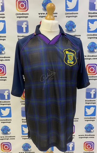 Gordon Durie signed Scotland shirt