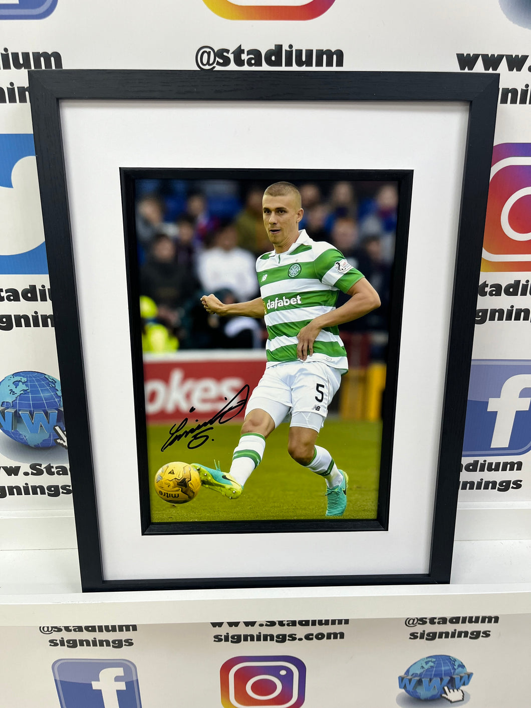 Jozo Simunovic signed and framed 12x8” Celtic photo