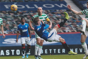 Steven Davis signed 12x8” Rangers photo