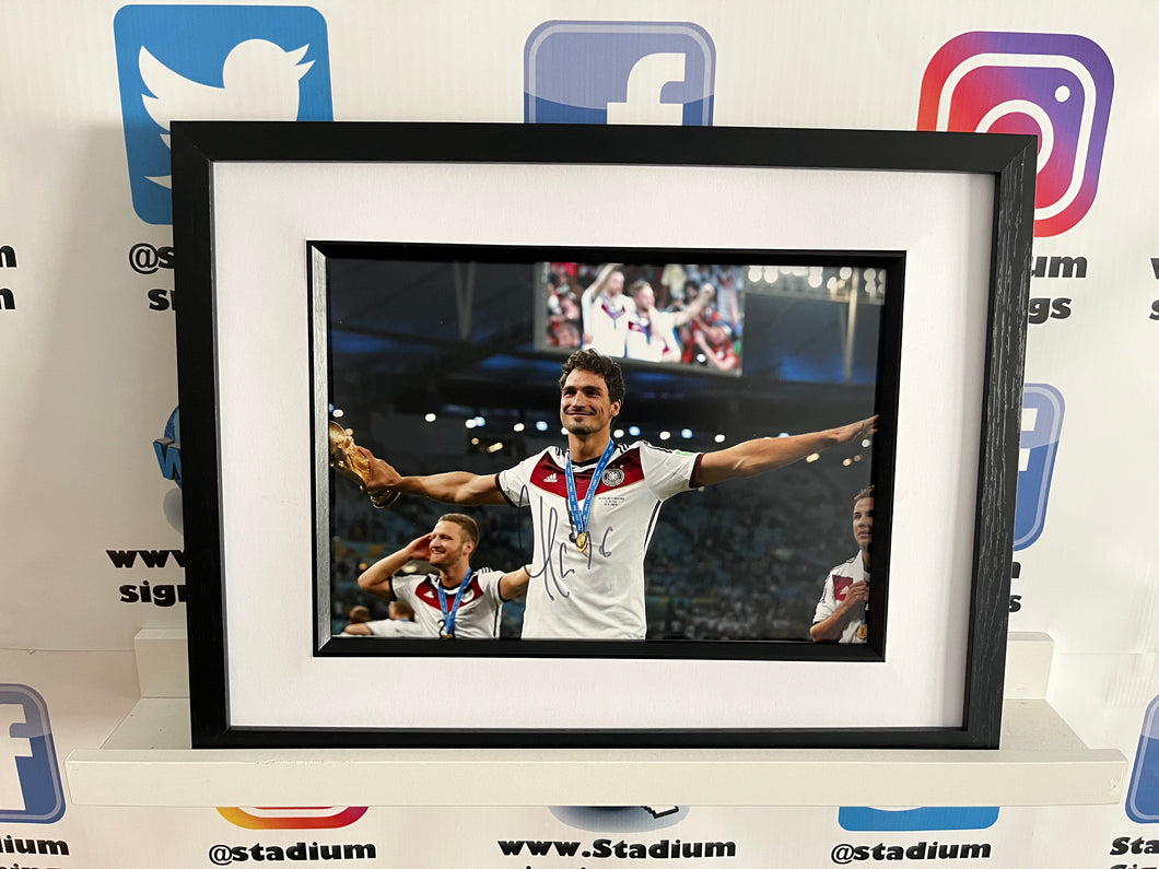 Mats Hummels signed and framed 12x8” Germany photo