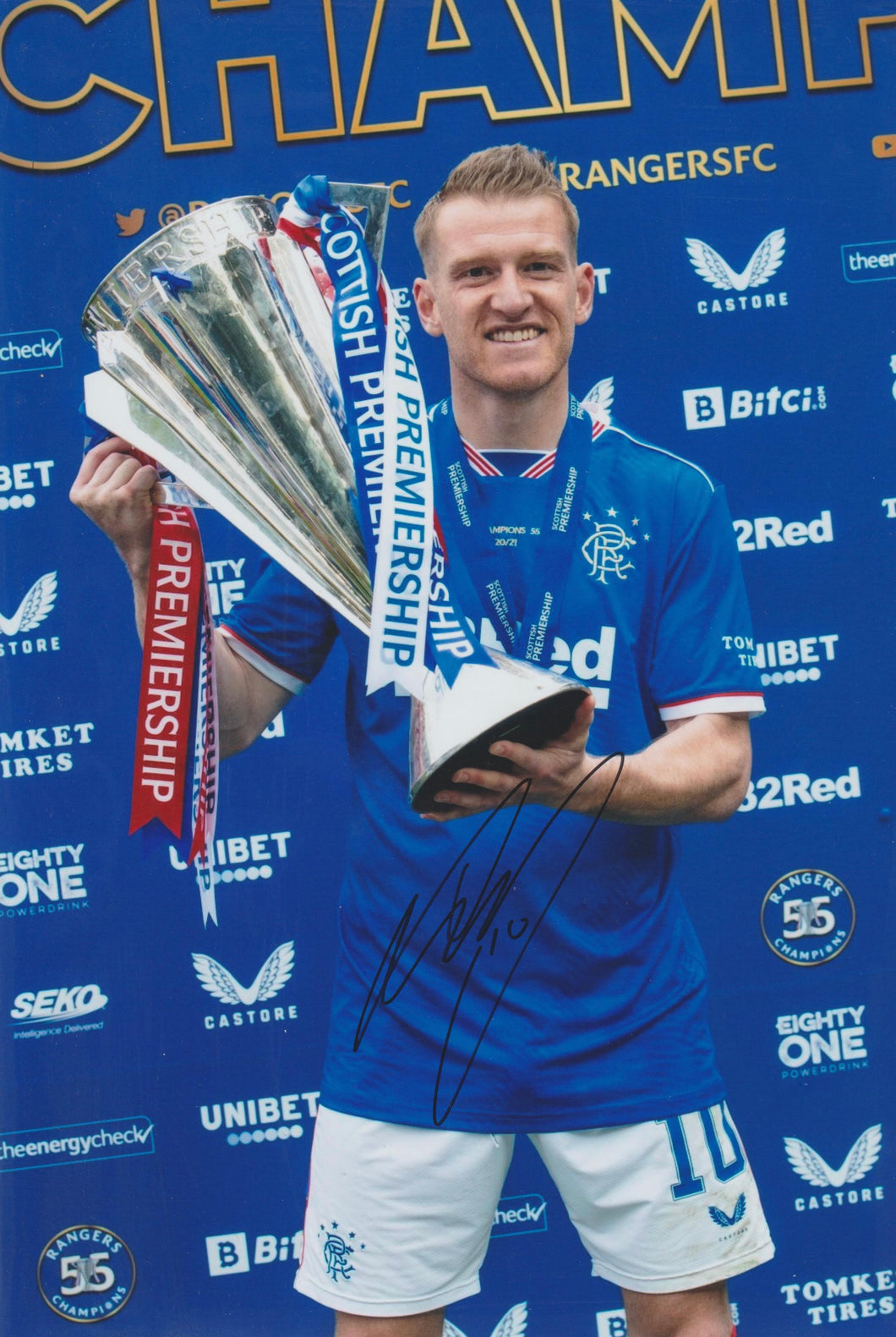 Steven Davis signed 12x8” Rangers photo