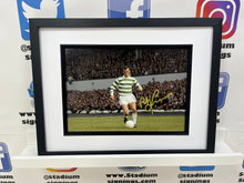 Load image into Gallery viewer, Bobby Lennox signed and framed 12x8” Celtic photo