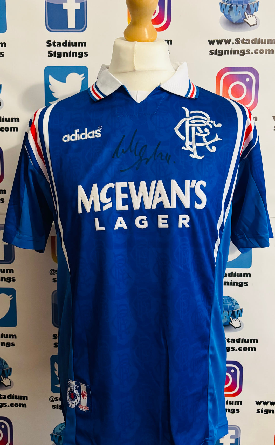 Richard Gough signed Rangers shirt