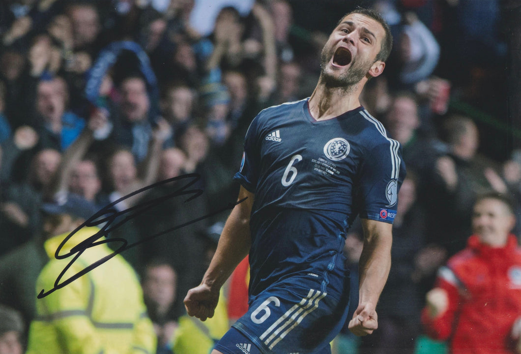 Shaun Maloney signed 12x8” Scotland photo