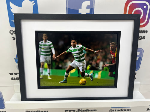 Emilio Izaguirre signed and framed 12x8” Celtic photo