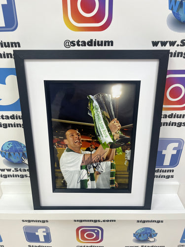 Jan Venegoor of Hesselink signed and framed 12x8” Celtic photo