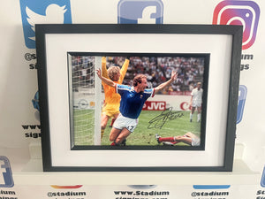 Jean-Pierre Papin signed and framed 12x8” France photo