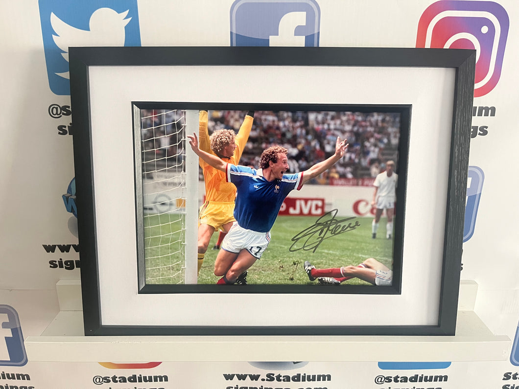 Jean-Pierre Papin signed and framed 12x8” France photo