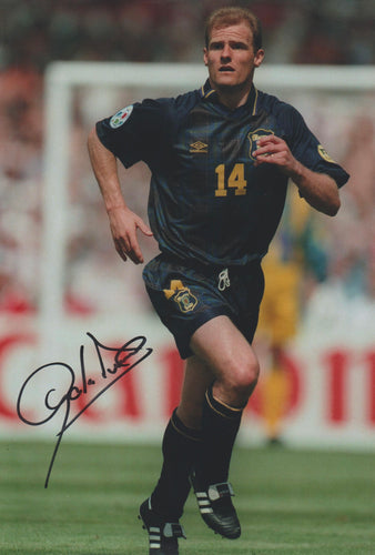 Gordon Durie signed 12x8” Scotland photo