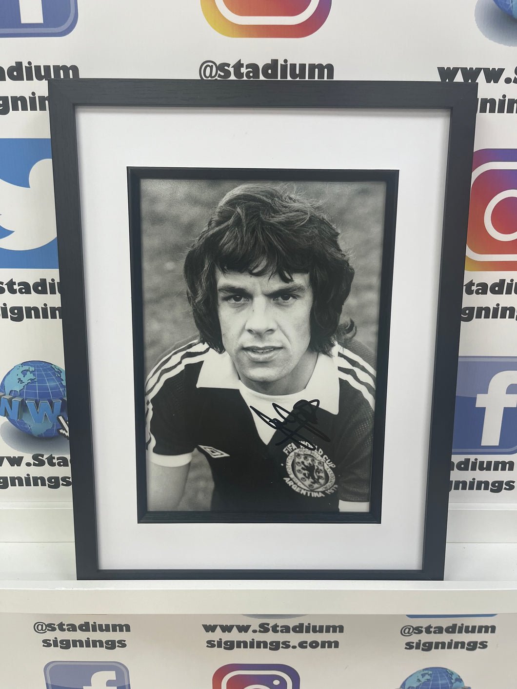 Joe Jordan signed and framed 12x8” photo