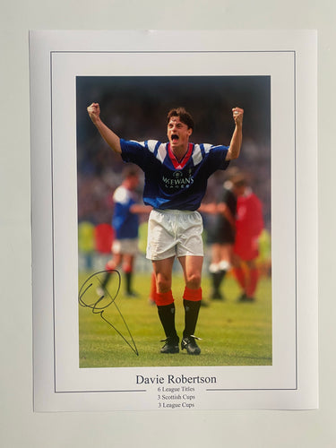 Davie Robertson signed 16x12” Rangers photo