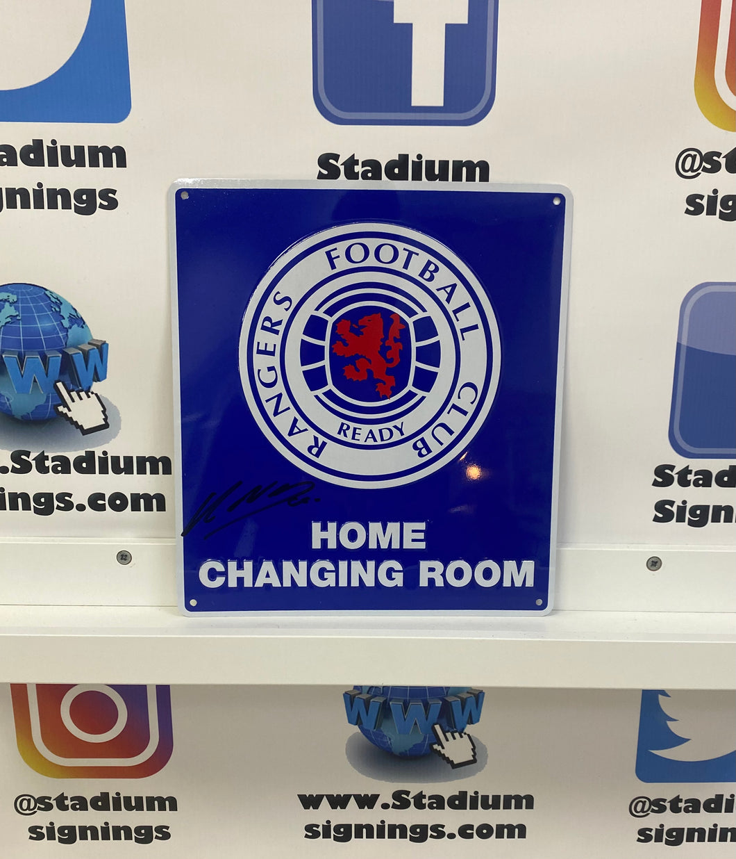 Nacho Novo signed Rangers changing room sign