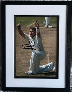 Graeme Swann signed and framed 12x8” photo