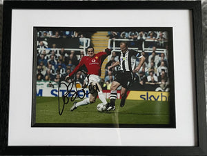 John O’Shea signed and framed 12x8” photo