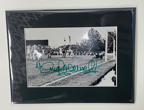 Tommy Gemmell signed and mounted 6x4” photo