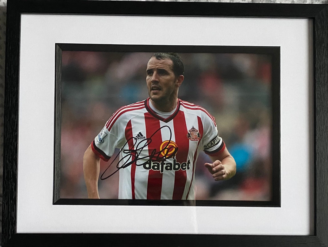 John O’Shea signed and framed 12x8” Sunderland photo