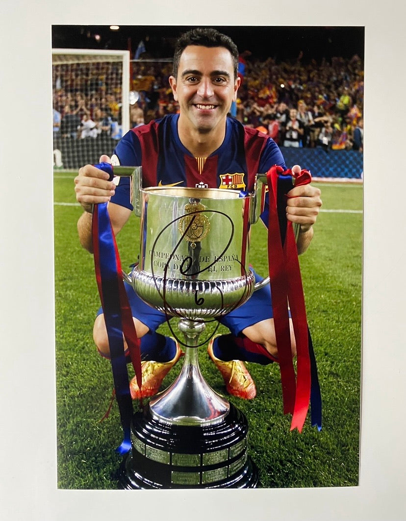 Xavi signed 18x12” Barcelona photo