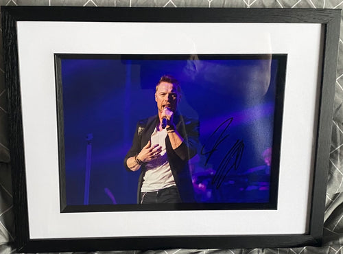 Ronan Keating signed and framed 12x8” photo