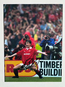 Mark Hughes signed 16x12” Manchester United photo