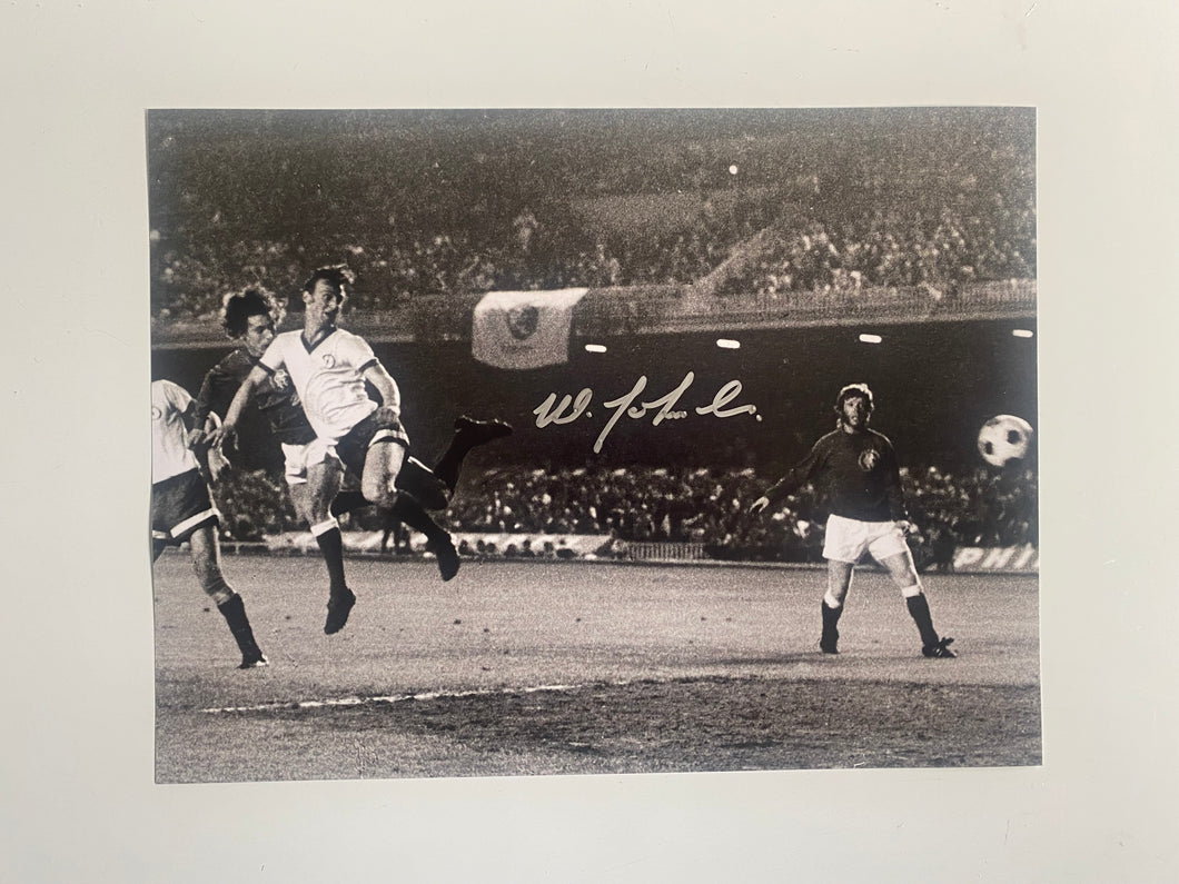 Willie Johnston signed 16x12” Rangers photo